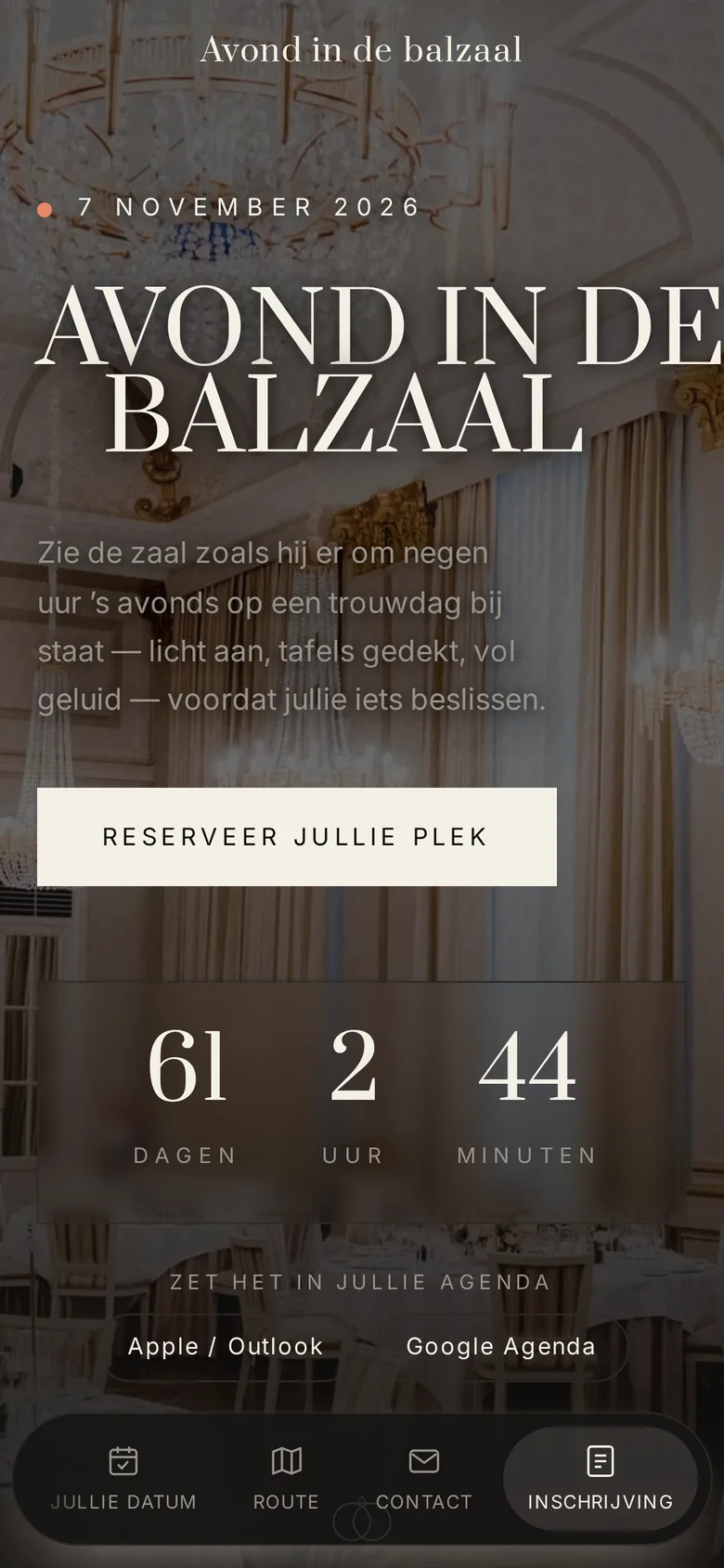 Het programma van de open dag op een telefoon, met een zwevende balk met secties onderaan het scherm.